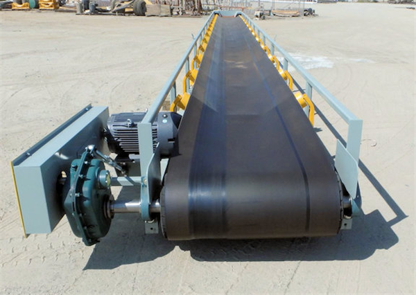 Unused 36" W X 60' Stackable Transfer Conveyor)